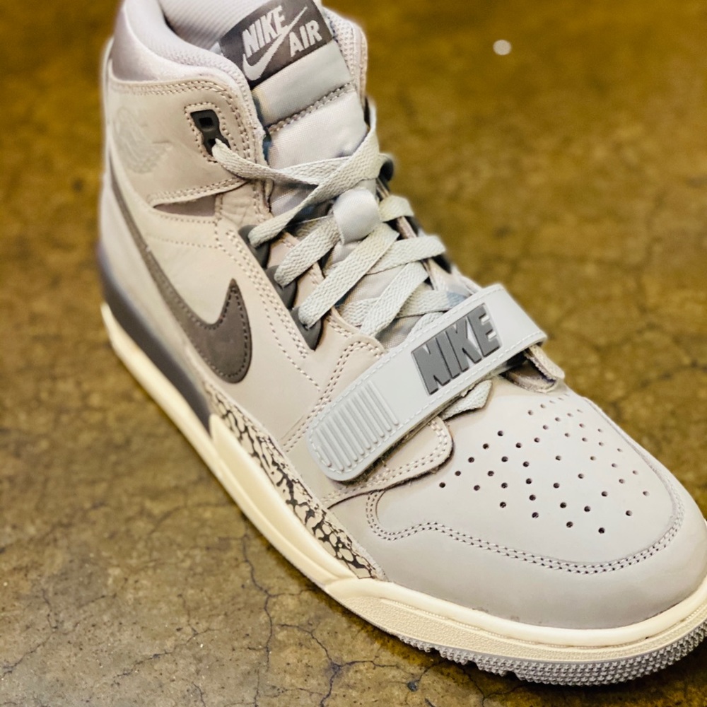 Air Jordan Legacy 313 High Top